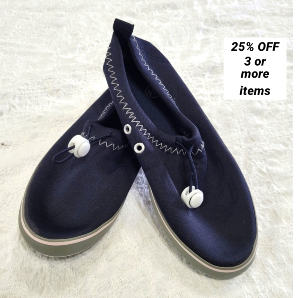 New water shoes slip on rubber lug soles slip resistant beach island cruise wear